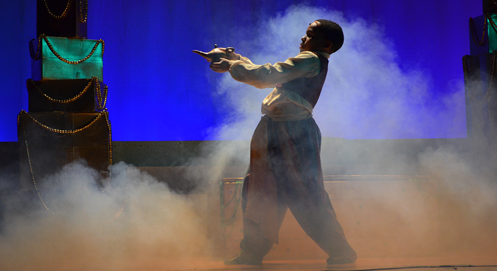 ALADDIN JR. show photo 1