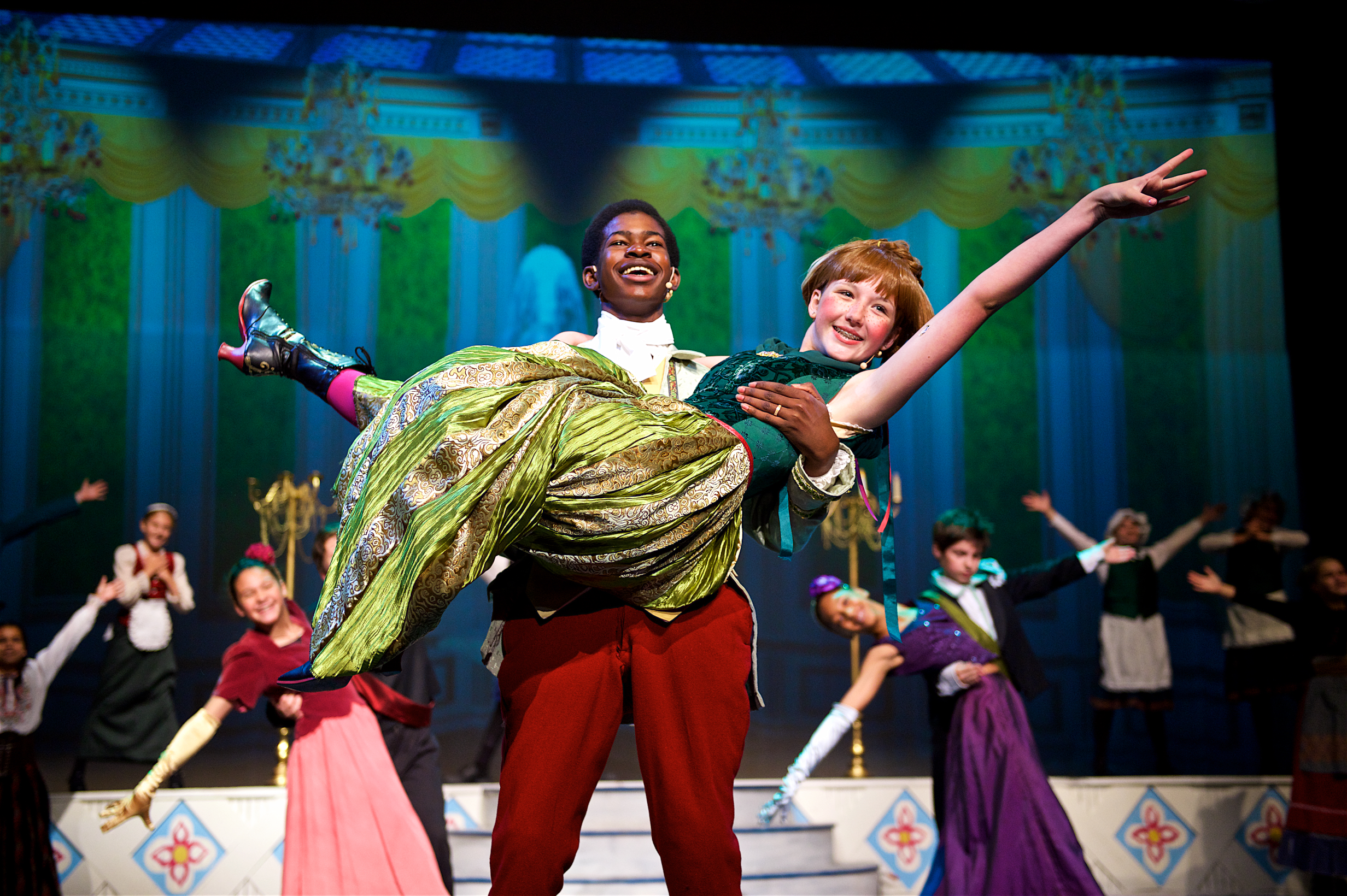 FROZEN JR. show photo 5