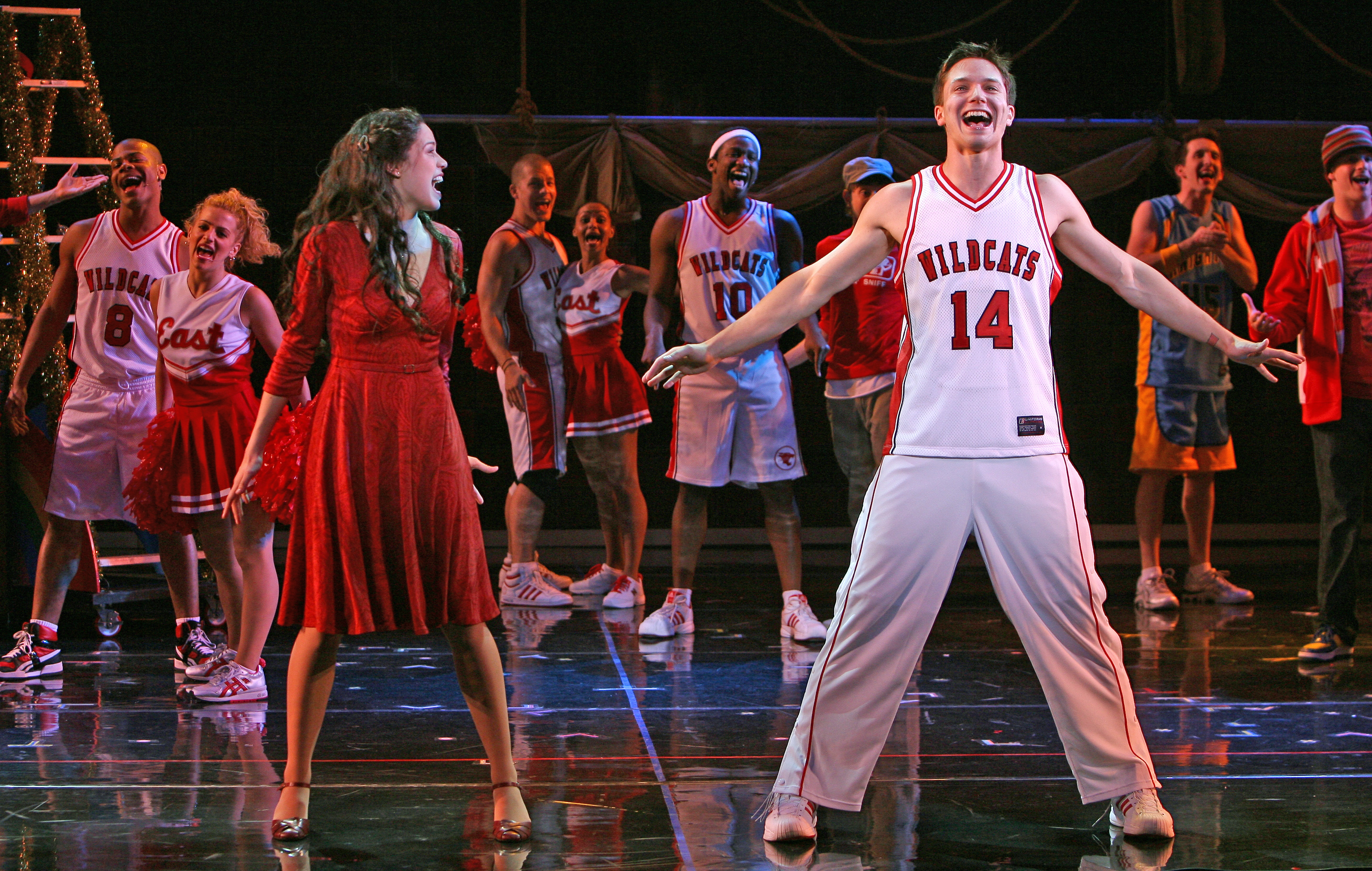 HIGH SCHOOL MUSICAL show photo 4