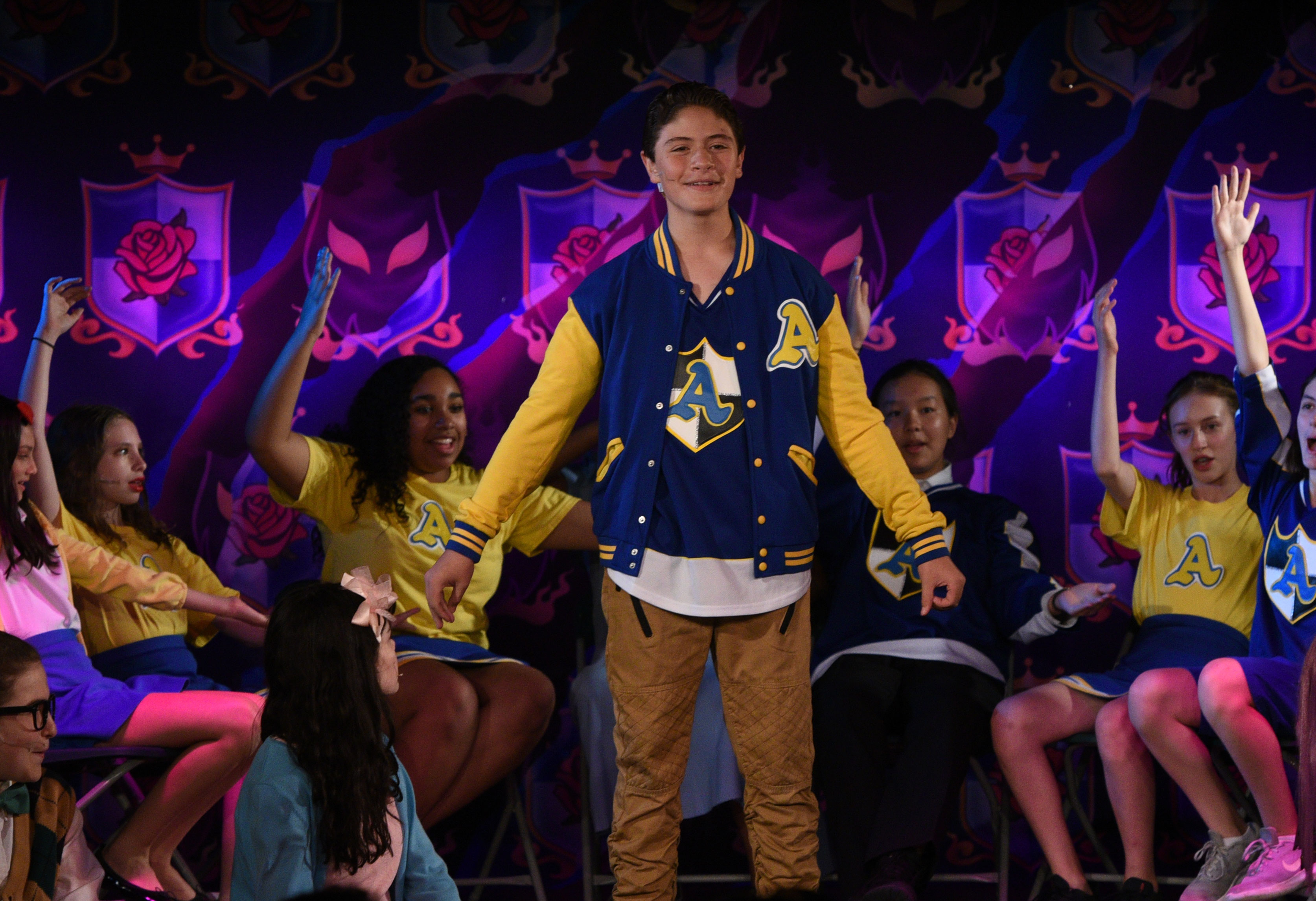 DESCENDANTS show photo 3